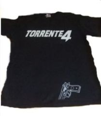 T-shirts promoting “Torrente 4: Lethal Crisis”